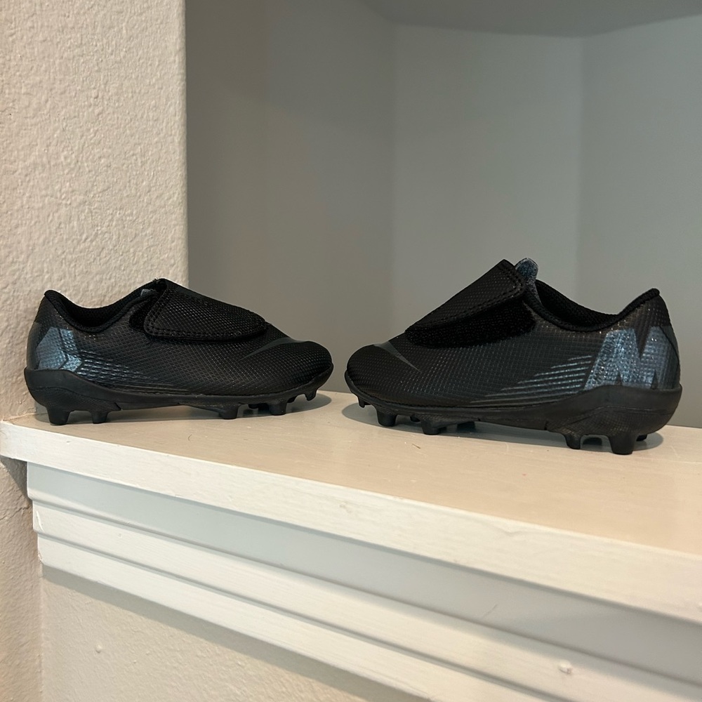 Baby Nike Jr. Mercurial Vapor 15 Club MG Molded Soccer Cleats Sz 8.5C AH7351-001